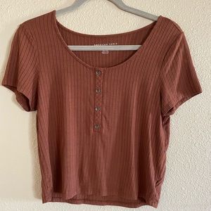 American Eagle cropped tee